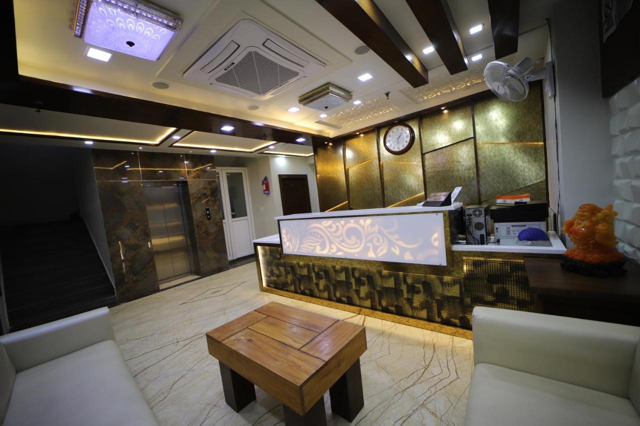 Hotel Royal Phoenix آغْرا المظهر الخارجي الصورة