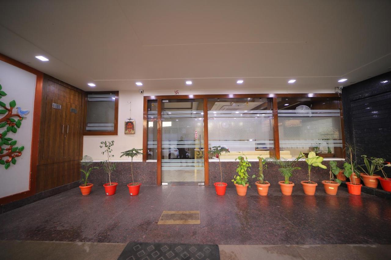 Hotel Royal Phoenix آغْرا المظهر الخارجي الصورة