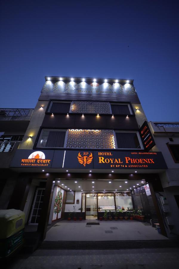 Hotel Royal Phoenix آغْرا المظهر الخارجي الصورة