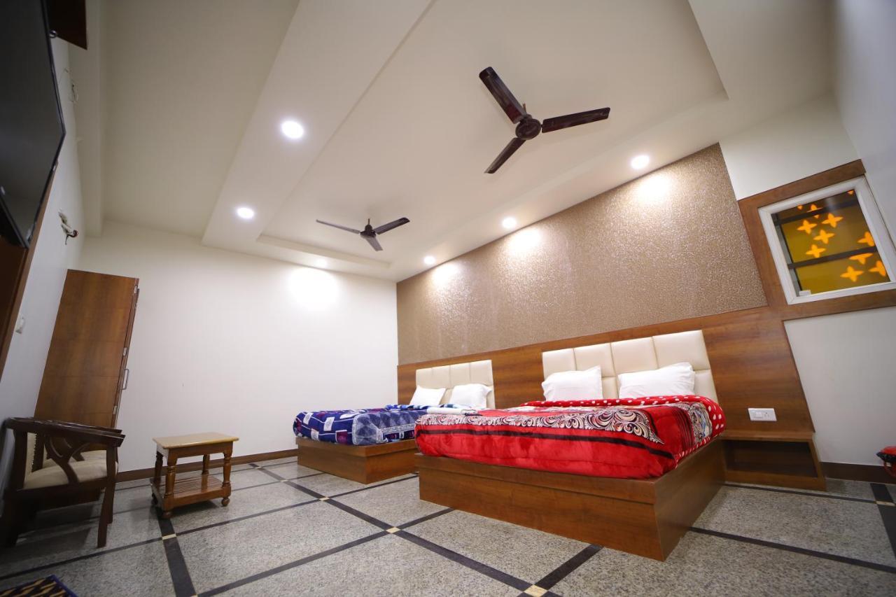Hotel Royal Phoenix آغْرا المظهر الخارجي الصورة