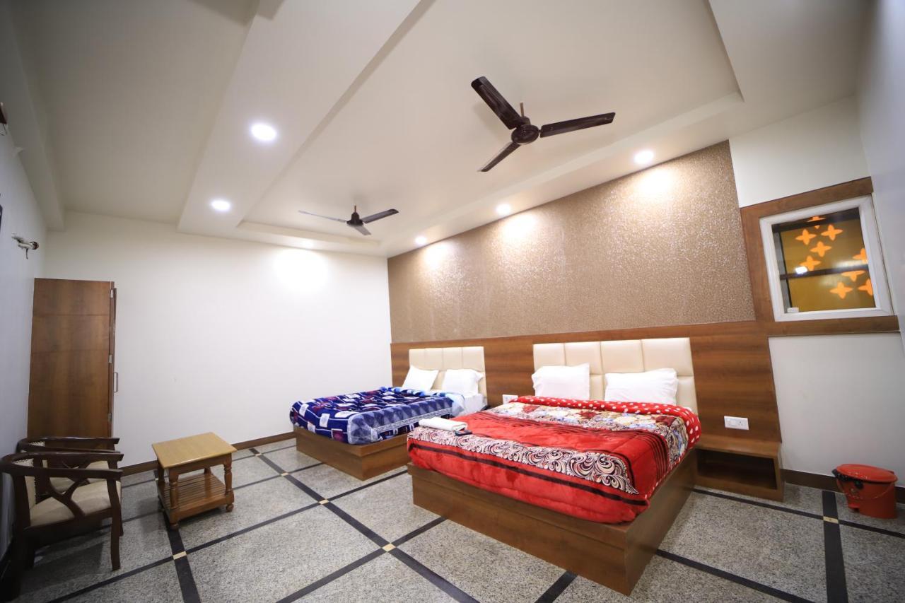 Hotel Royal Phoenix آغْرا المظهر الخارجي الصورة
