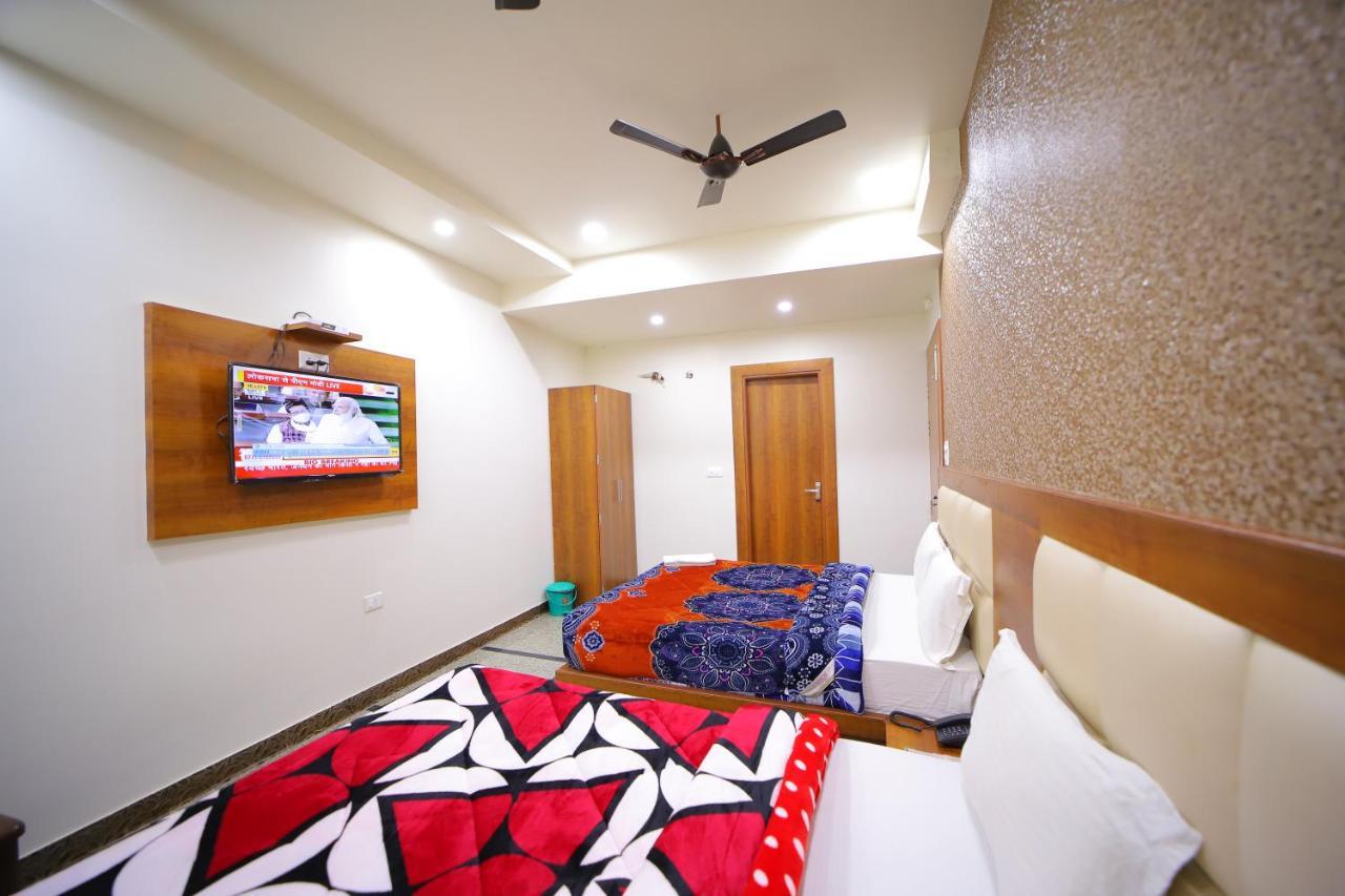 Hotel Royal Phoenix آغْرا المظهر الخارجي الصورة