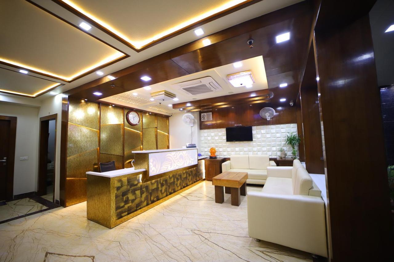 Hotel Royal Phoenix آغْرا المظهر الخارجي الصورة